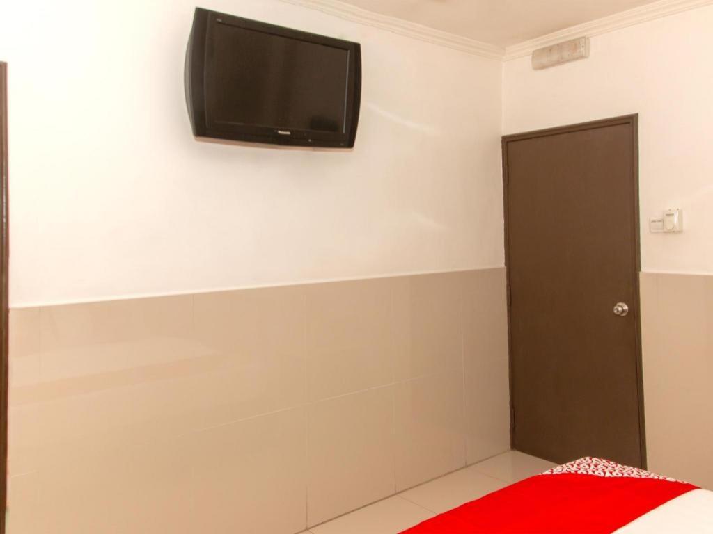 Oyo 89851 Leila Hotel Sandakan Exterior foto