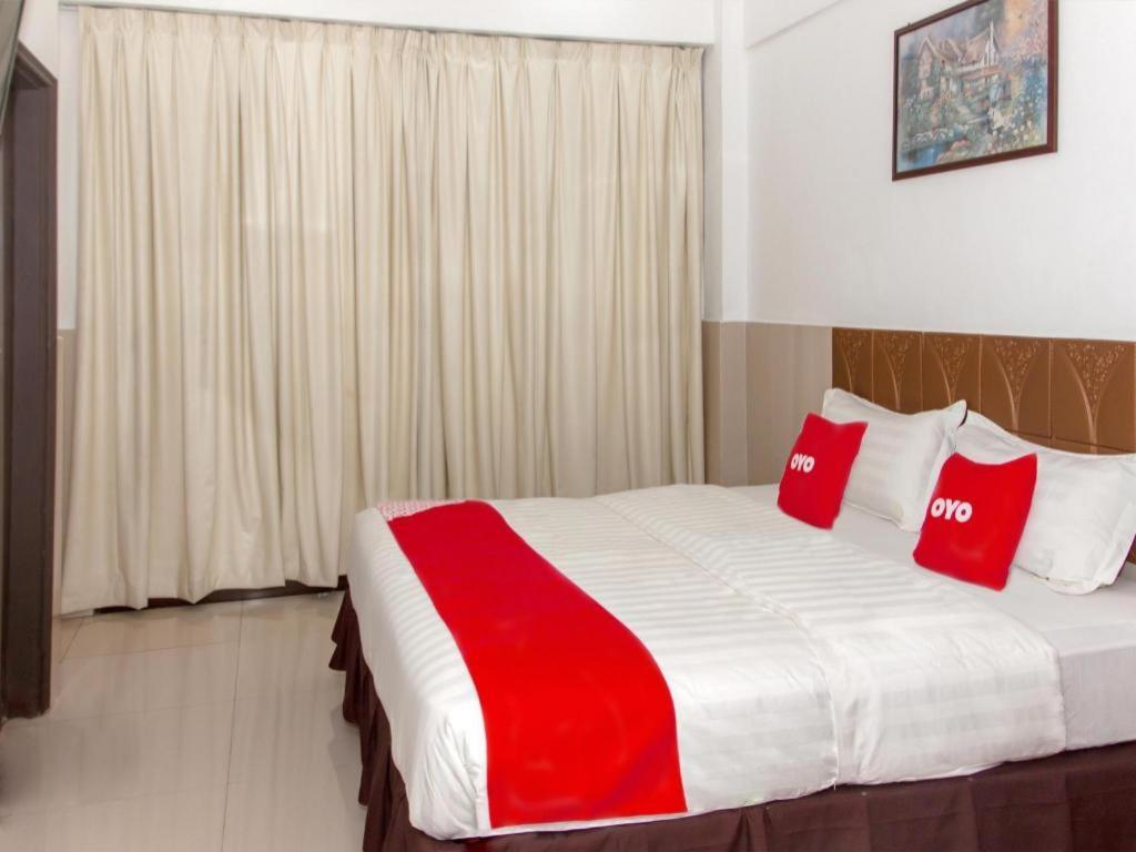 Oyo 89851 Leila Hotel Sandakan Exterior foto