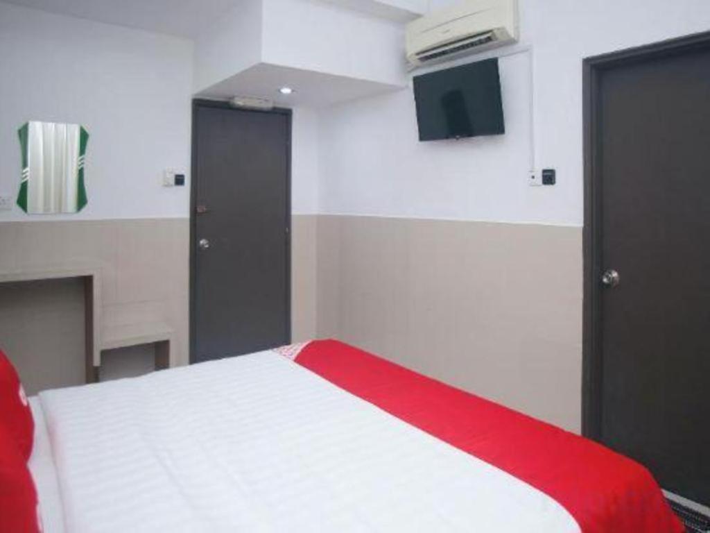 Oyo 89851 Leila Hotel Sandakan Exterior foto