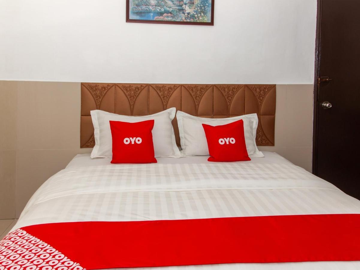 Oyo 89851 Leila Hotel Sandakan Exterior foto