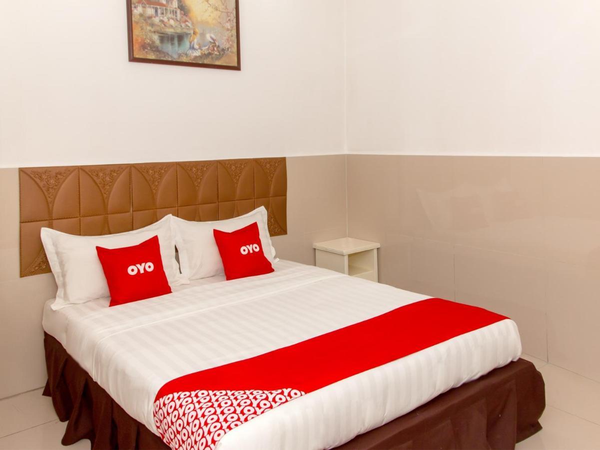 Oyo 89851 Leila Hotel Sandakan Exterior foto